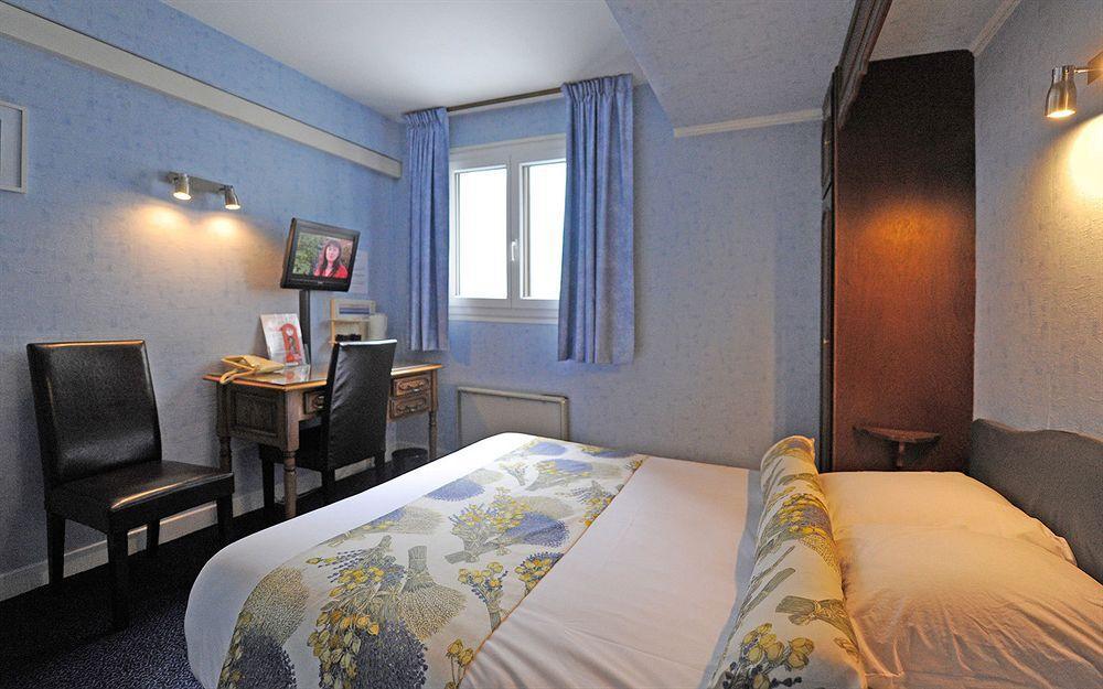 Hotel Foch Тарб Экстерьер фото