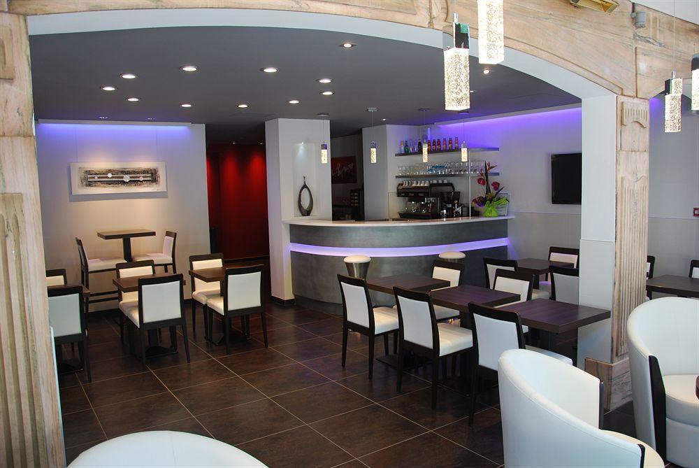 Hotel Foch Тарб Экстерьер фото