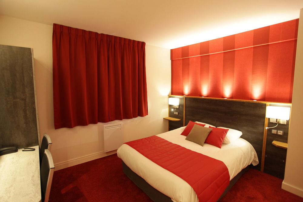 Hotel Foch Тарб Экстерьер фото