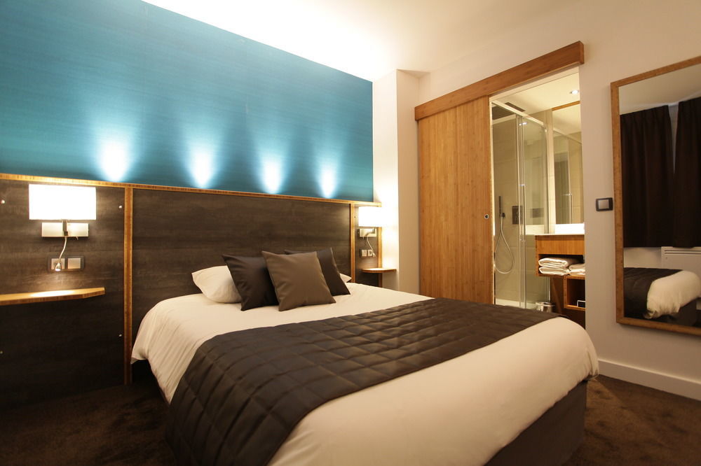 Hotel Foch Тарб Экстерьер фото