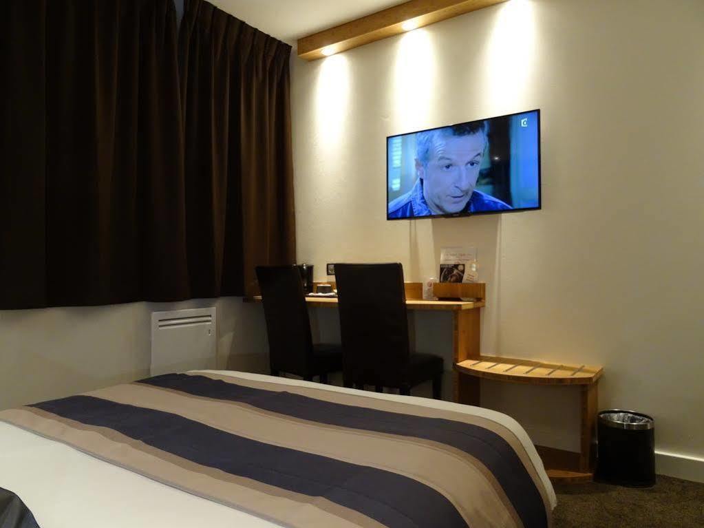 Hotel Foch Тарб Экстерьер фото